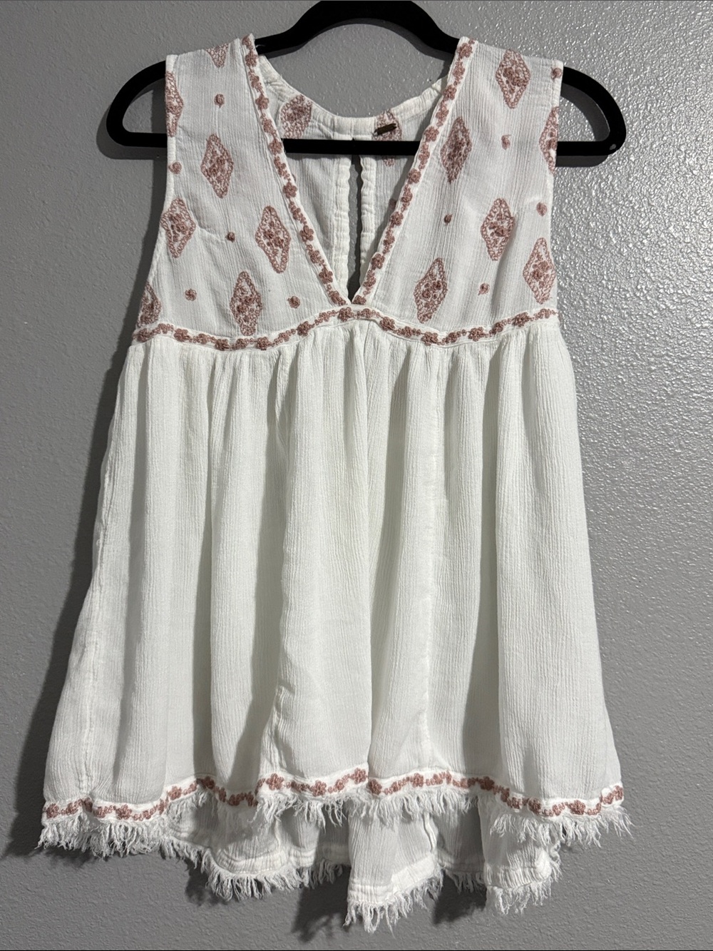 Free People White Sleeveless V-Neck Tank with Dusty Pink Embroidery